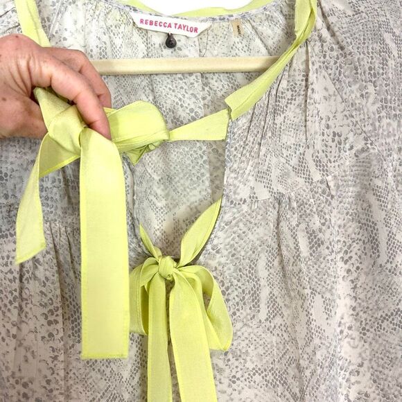 Rebecca Taylor Silk Blouse Womens 4 Gray Snakeskin Print yellow Tie Ribbon top - Picture 5 of 12